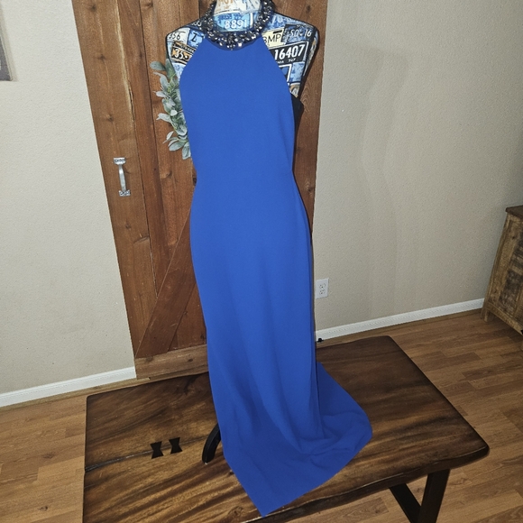 BCBGMaxazria Women's Size 8 Viviane Blue Beaded Collar Halter Evening Dress/Gown - Picture 2 of 11